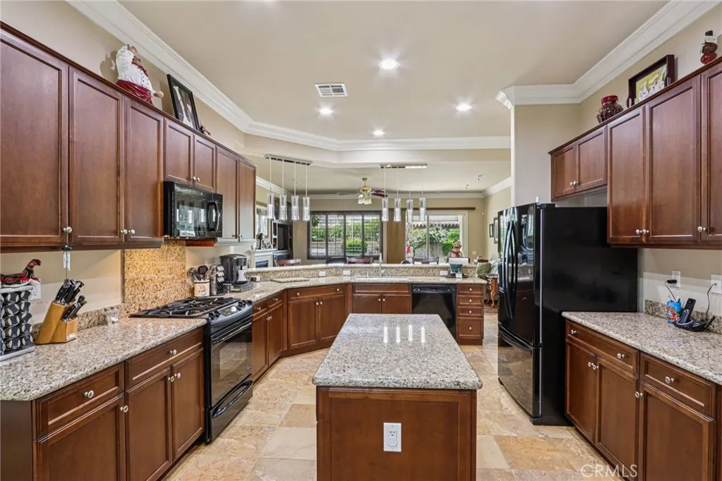 Hemet, California 92545, United States, 2 Bedrooms Bedrooms, ,3 BathroomsBathrooms,Residential,Active,174001