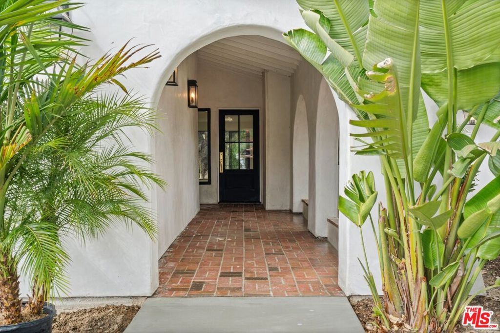 3549 Elm Drive