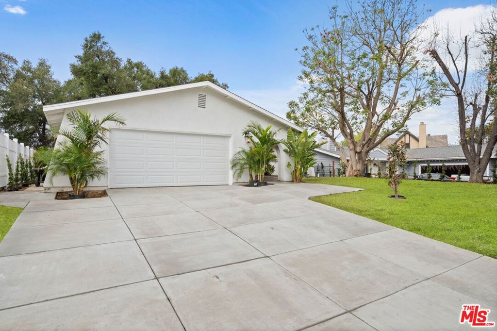 3549 Elm Drive