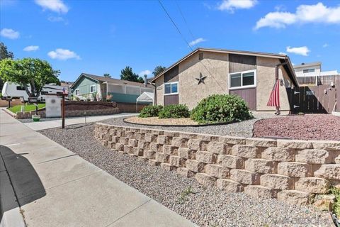 Photo of 9254 Shadow Hill Rd Rd, Santee, CA 92071 (MLS # 260012431SD)
