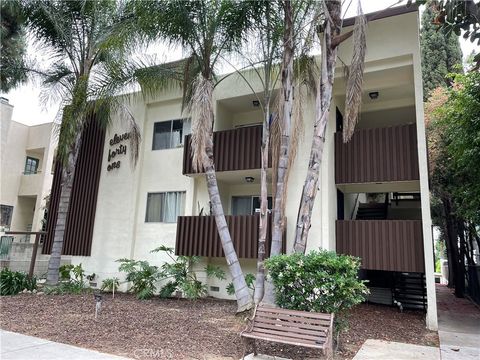 Photo of 1141 Pine St #1, South Pasadena, CA 91030 (MLS # AR25231613) Photo of 1141 Pine St #1, South Pasadena, CA 91030 (MLS # AR25231613)