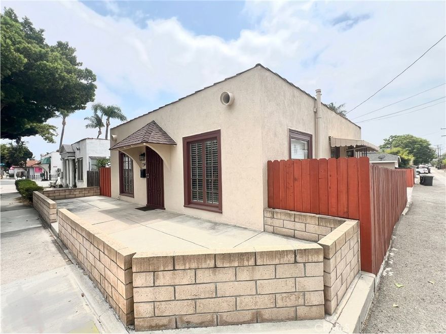 Don’t overlook the potential of this charming vintage property, two units with wide open possibilities, residential income or possible business ventures. The back unit, originally permitted as an art studio, has a full bathroom and kitchen, as well as a washer dryer set up. We have obtained a Title 24 Report and with minimal monetary adjustments this unit could easily be permitted as an ADU. Report is available upon request. 

The front house is a 2 bedroom,  1 bath home with an expanded kitchen and separate laundry room. Front house is approx 900 sq ft and back unit is about 350 sq ft. This property has so many possibilities! Located near the junior college, downtown Fullerton, train station… in a commercial OP zone with residential zoning grandfathered in.  Buyers will need to verify with the city of Fullerton regarding zoning and possible usage.