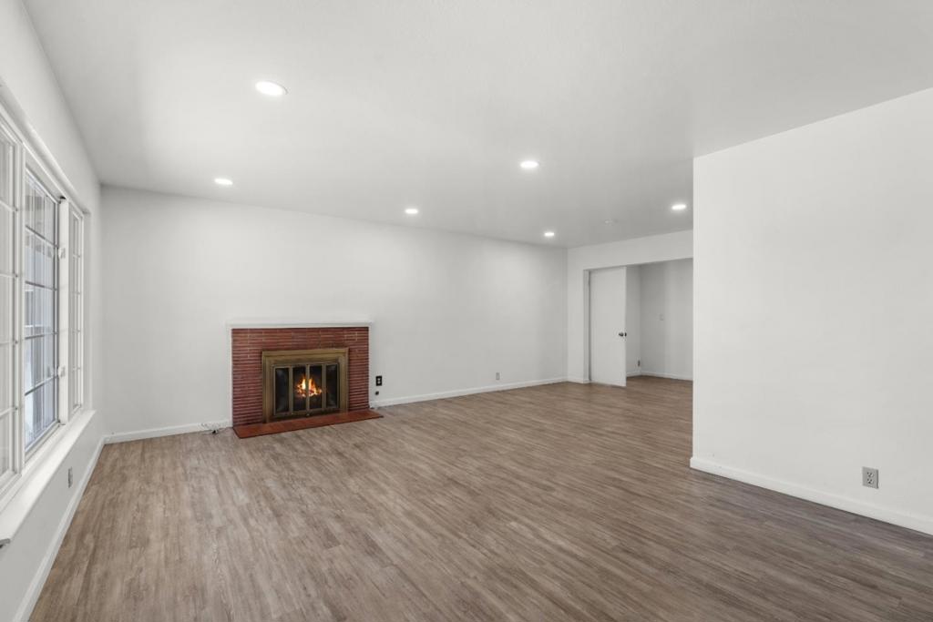 190 W Mckenzie Avenue