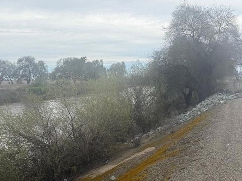 Tiny photo for 1045 Osprey Drive, Lathrop, CA 95330 (MLS # ML82037598)