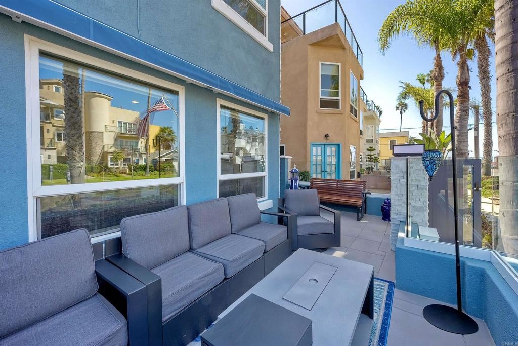 213 Windward Way