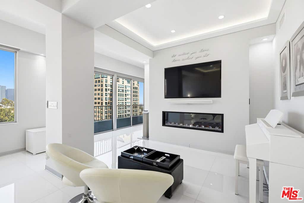 Photo of 10501 Wilshire Boulevard #1007, Los Angeles, CA 90024 (MLS # 26843601)