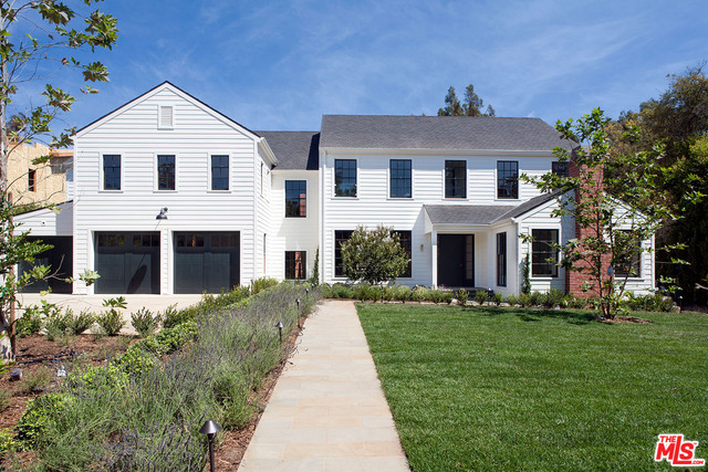 Brand new, exceptionally well-built & designed 2 sty Modern Traditional w/ gorgeous cyn setting in prime BW Park. Grt architecture, gorgeous gardens, perfect flr plan, wful sense of space & light, beau detailing & every imaginable space/amenity. Fab open kitch/brkfast/fam rm, paneled library, sun-filled gallery, step-down liv rm, FDR, & pantry/mud rm. Lg basement filled w/ light includes sit rm w/ bar, theatre, gym, tiled laundry, maid's, wine cellar & storage. 6 BR's, 7 1/2 baths, incl sumptuous mstr ste w/ vaulted clg, FP & dual bths & closets. No expense was spared in construction of this home incl extensive woodwork, furniture grade built-ins, oak & polished concrete flrs, wood clgs, marble bths, beau fixtures & hardware, elevator & French drs thruout…all of which open to entertaining patios, lg yard w/ infinity pool/spa & bbq. Fresh, yet timeless design, built to last! Very rare oppty to purchase a custom home of great quality & distinctive design in the finest location.
