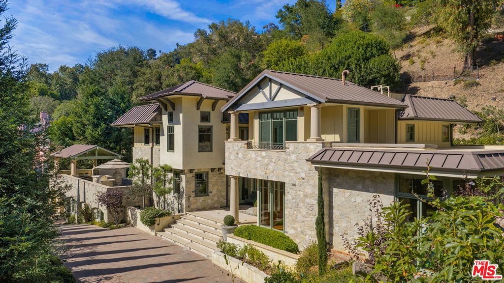 850 Stone Canyon Road