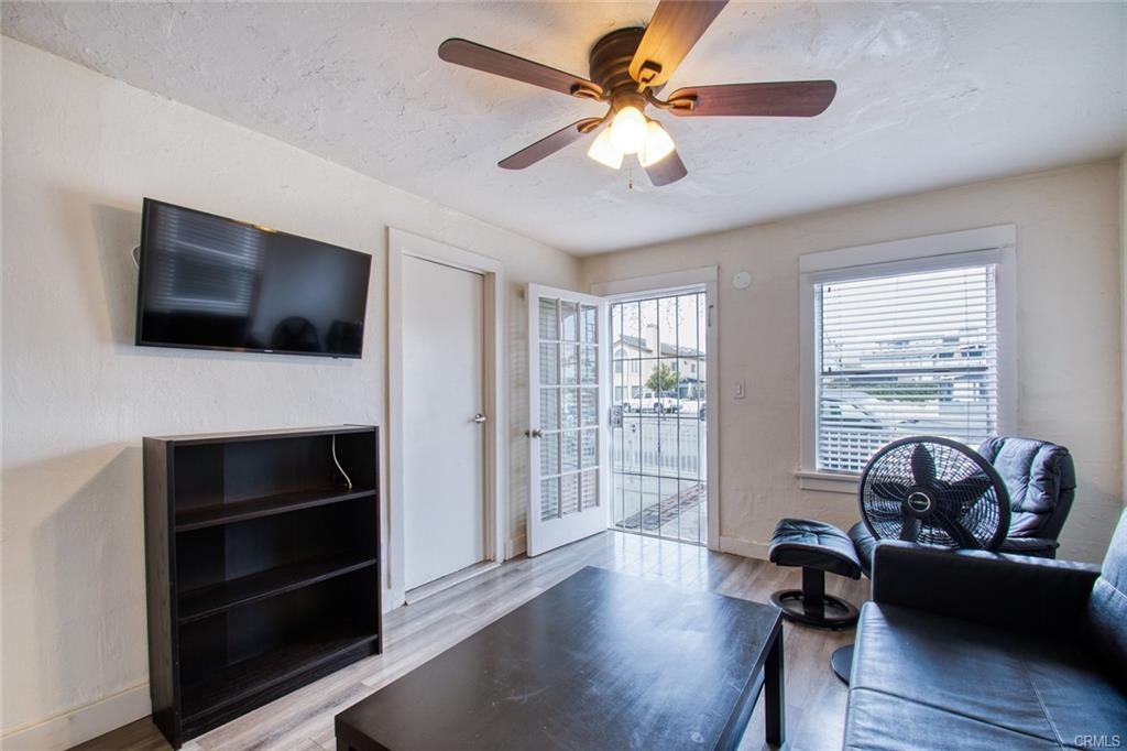 1825 W Balboa