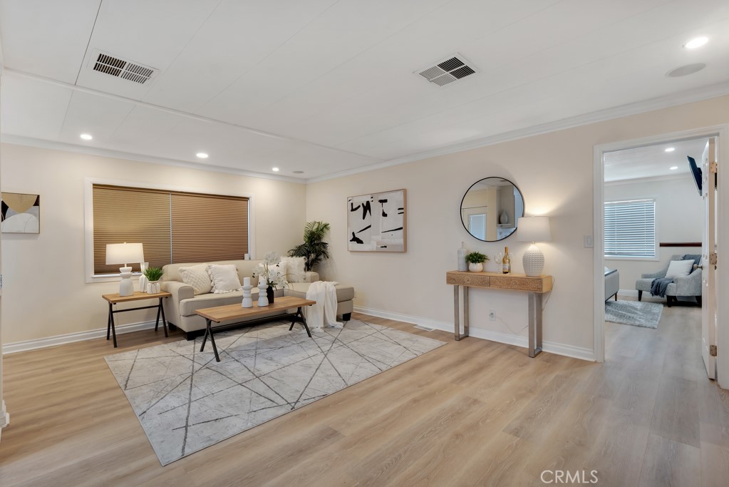 Properties 1 21001 Plummer 82