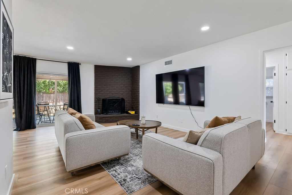 5651 Magnolia Avenue
