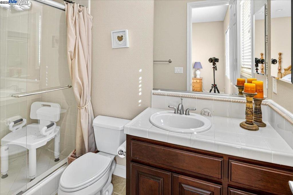 PINNACLE RIDGE - Residential