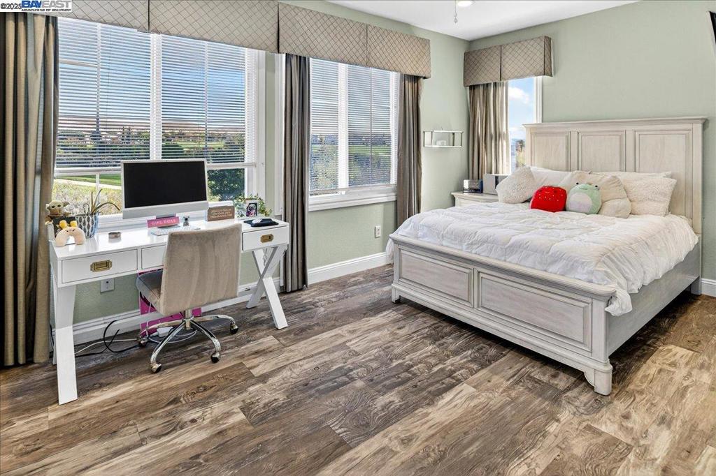 PINNACLE RIDGE - Residential