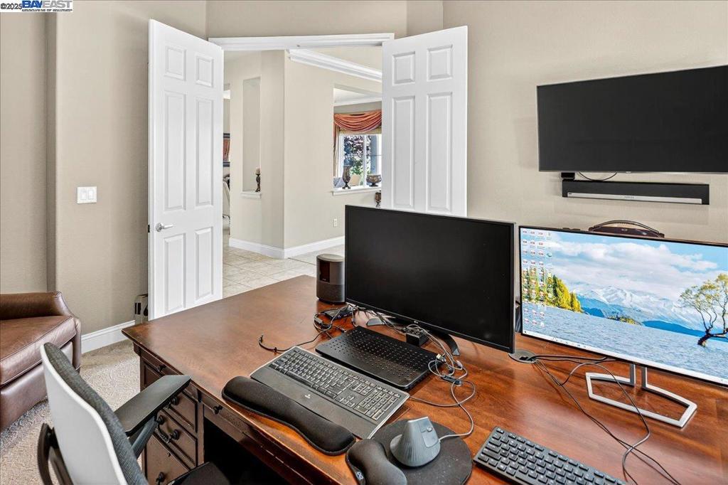 PINNACLE RIDGE - Residential