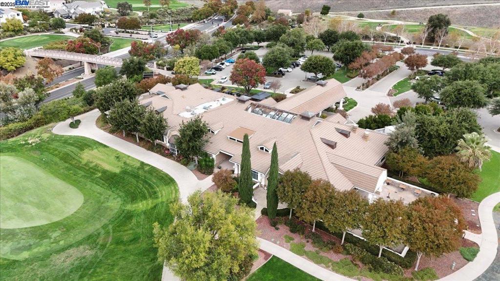 PINNACLE RIDGE - Residential