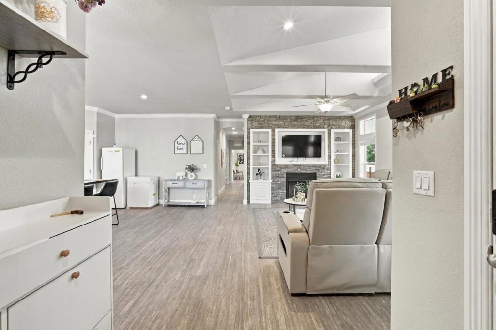 165 Blossom Hill Road 421