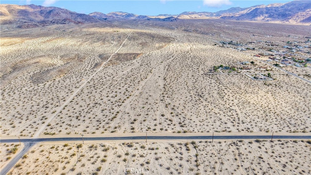 2 Baseline Road