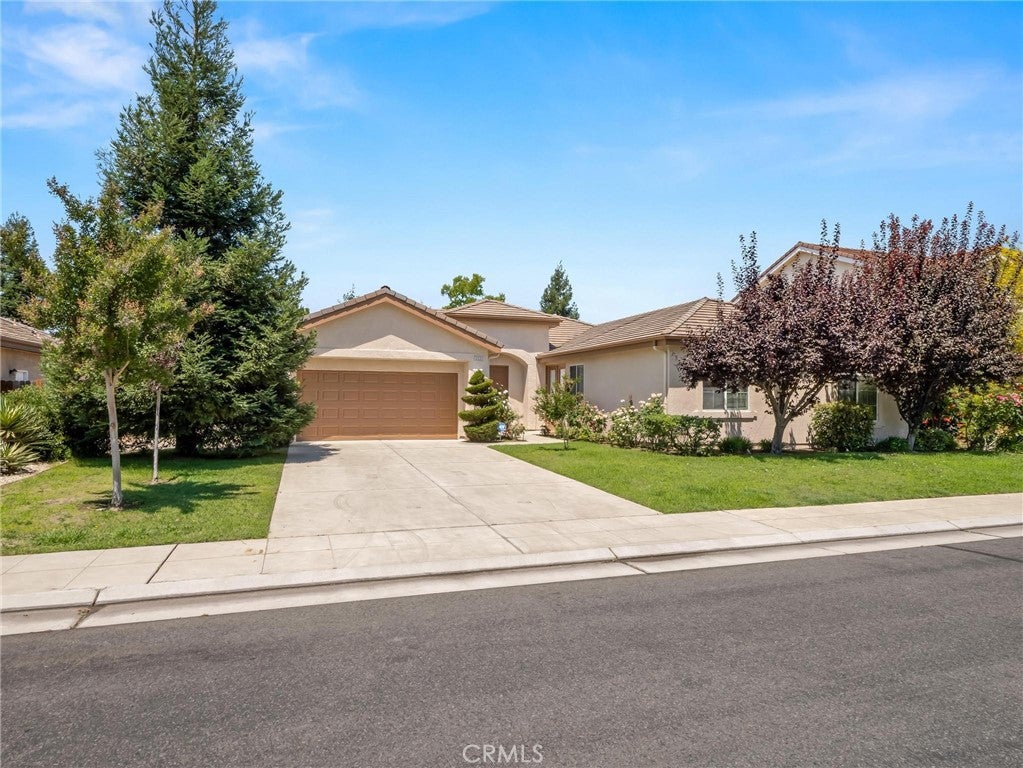 2222 Carson