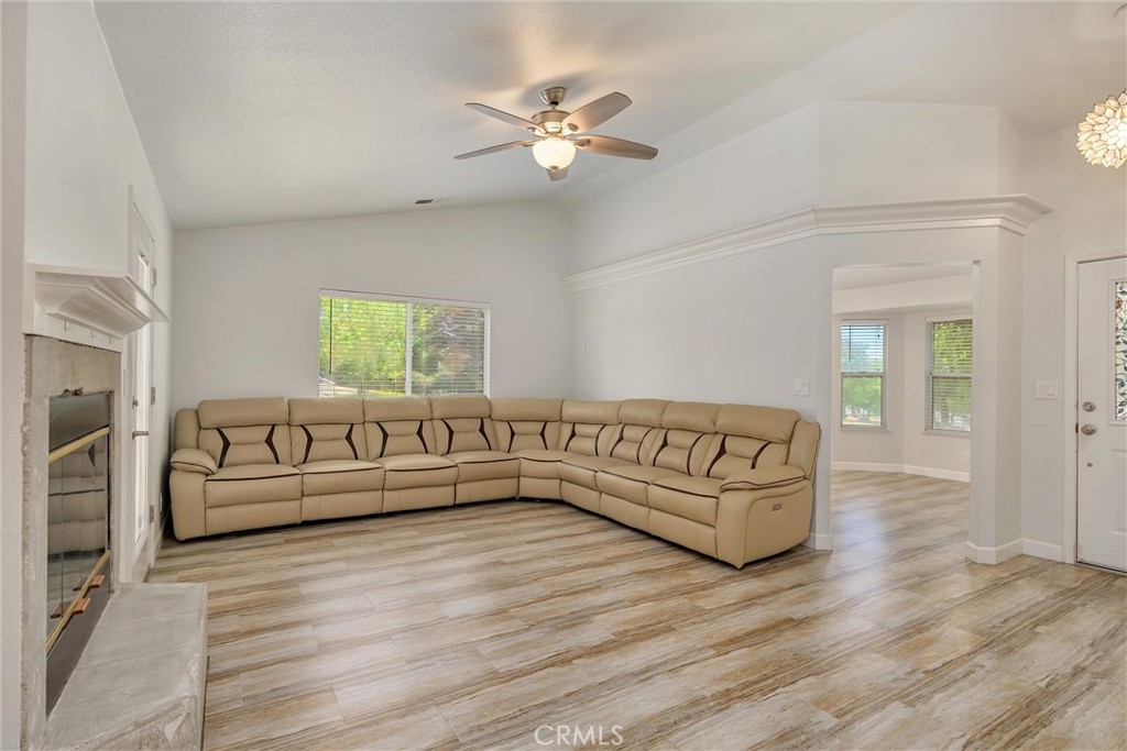 127 Hercules Dr