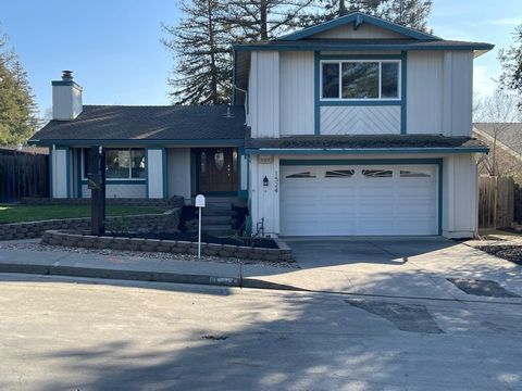 Photo of 1524 Ridgewood Dr Dr, Martinez, CA 94553 (MLS # 41122960)