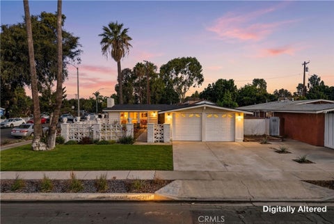 Photo of 2381 W Transit AVE, Anaheim, CA 92804 (MLS # PW26209776)