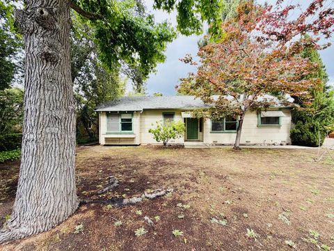 Photo of 4055 Laguna Way, Palo Alto, CA 94306 (MLS # ML82044239)