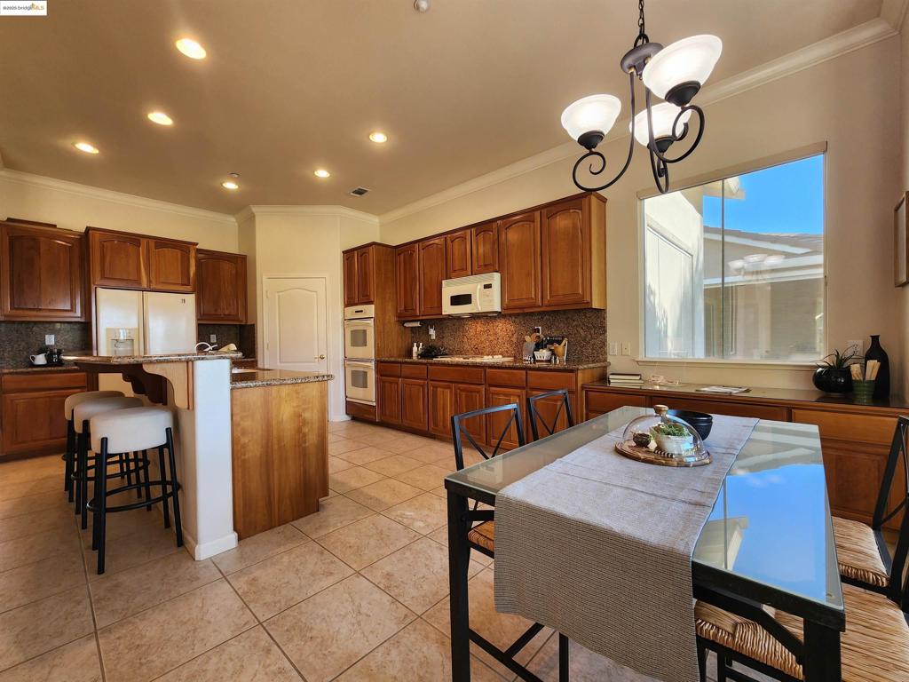 SUMMERSET 4 - Residential