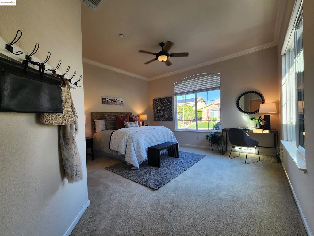SUMMERSET 4 - Residential