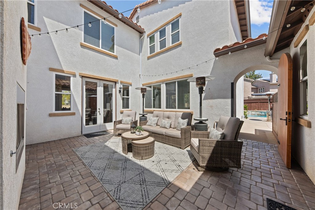 31768 Bottle Brush Street