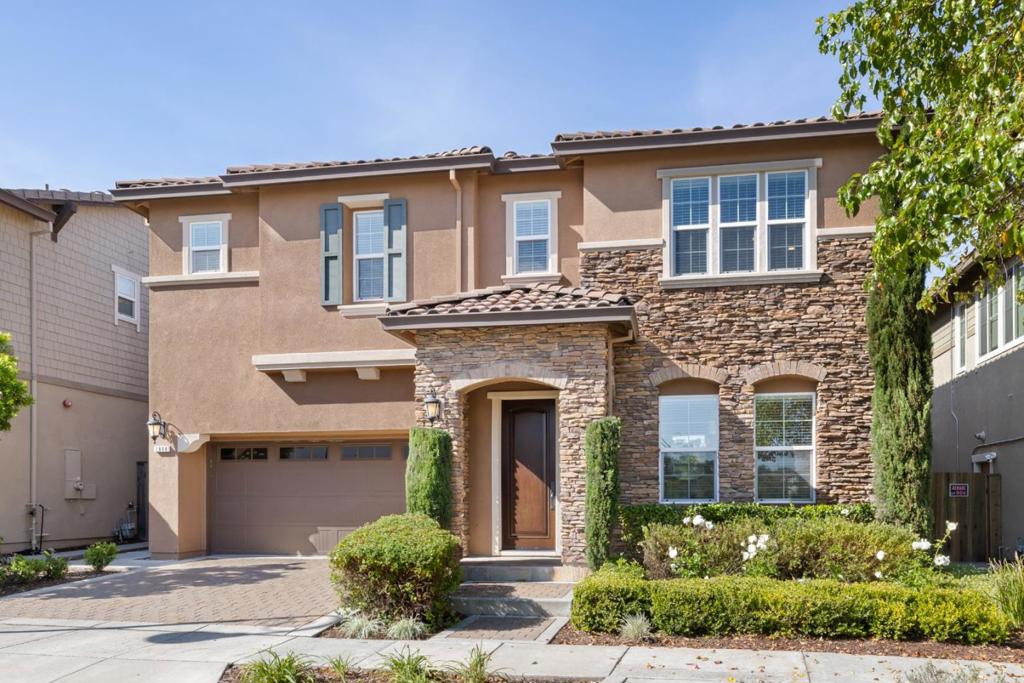 1808 Mulberry