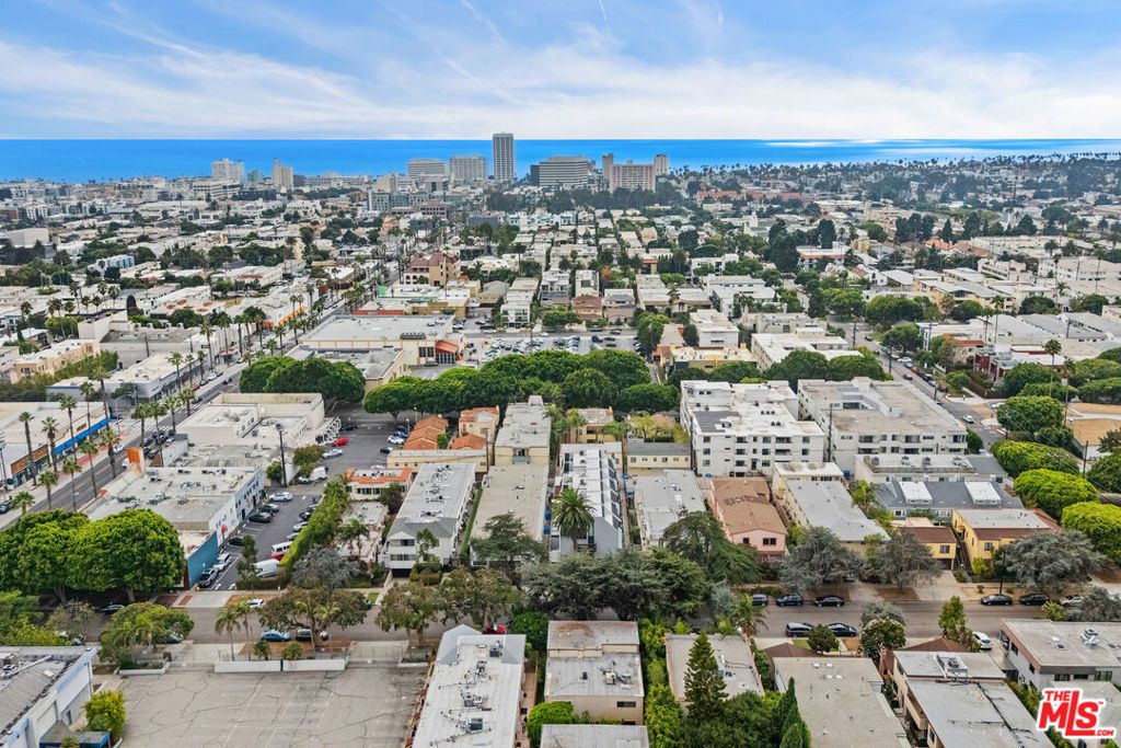 Photo of 1127 15th Street #A, Santa Monica, CA 90403 (MLS # 25573159)