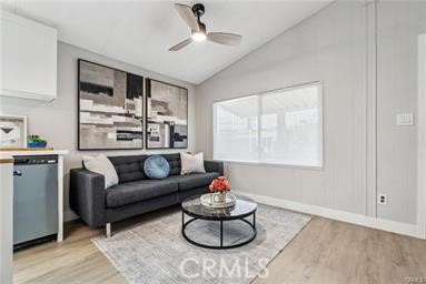 1850 W Orangethorpe