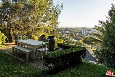 Photo of 610 Estrellita Way, Los Angeles, CA 90049 (MLS # 26984951)