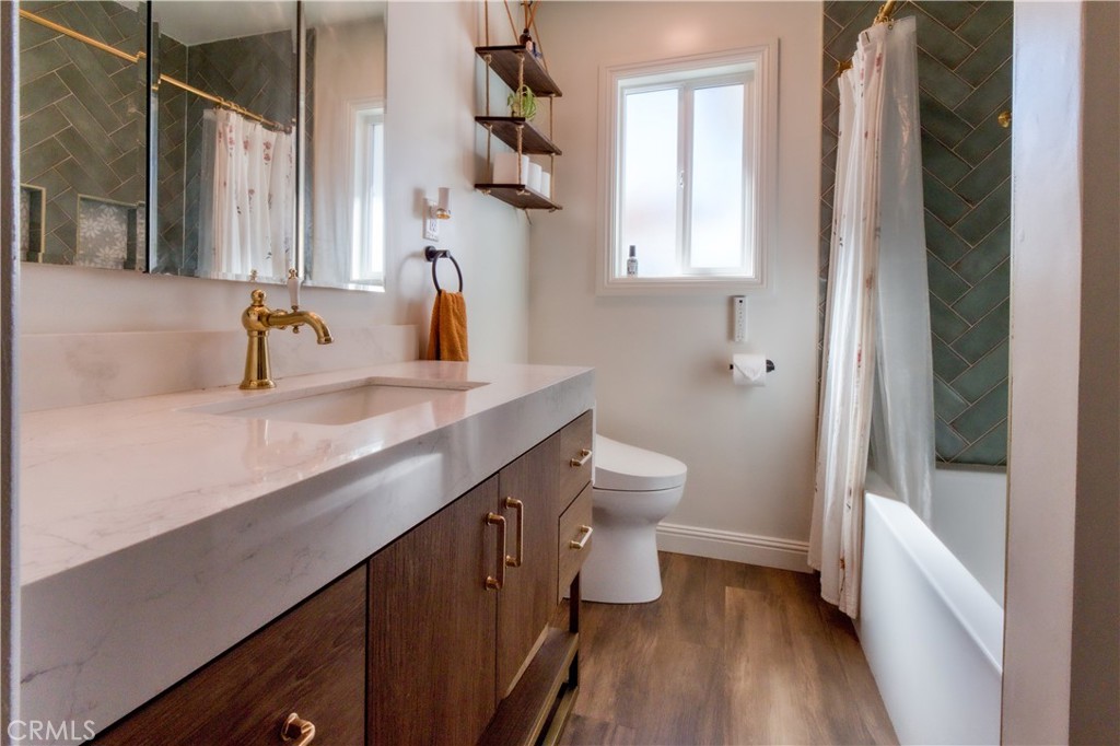 Lakewood Park/Long Beach (LLB) - Residential