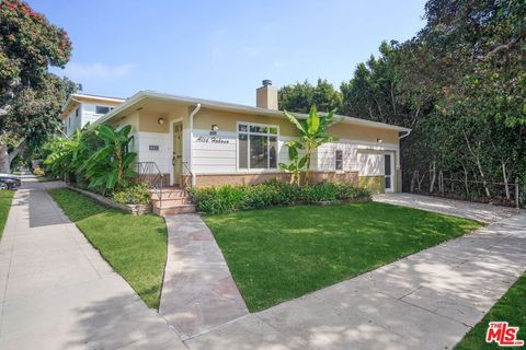Photo of 601 9th Street #D, Santa Monica, CA 90402 (MLS # 26672661)