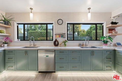 Photo of 5220 Mary Ellen Avenue, Sherman Oaks, CA 91401 (MLS # 26990661)