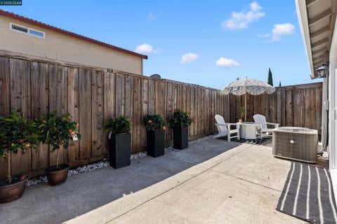 Tiny photo for 3129 Ash Street ST, Antioch, CA 94509 (MLS # 41142209)