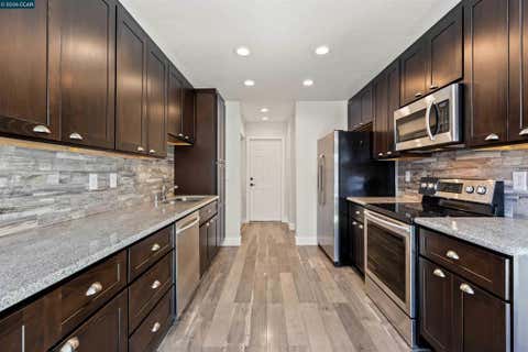 Tiny photo for 3129 Ash Street ST, Antioch, CA 94509 (MLS # 41142209)