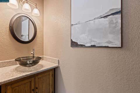 Tiny photo for 3129 Ash Street ST, Antioch, CA 94509 (MLS # 41142209)