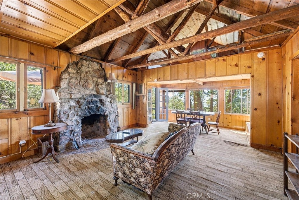 24759 Schaffer Drive