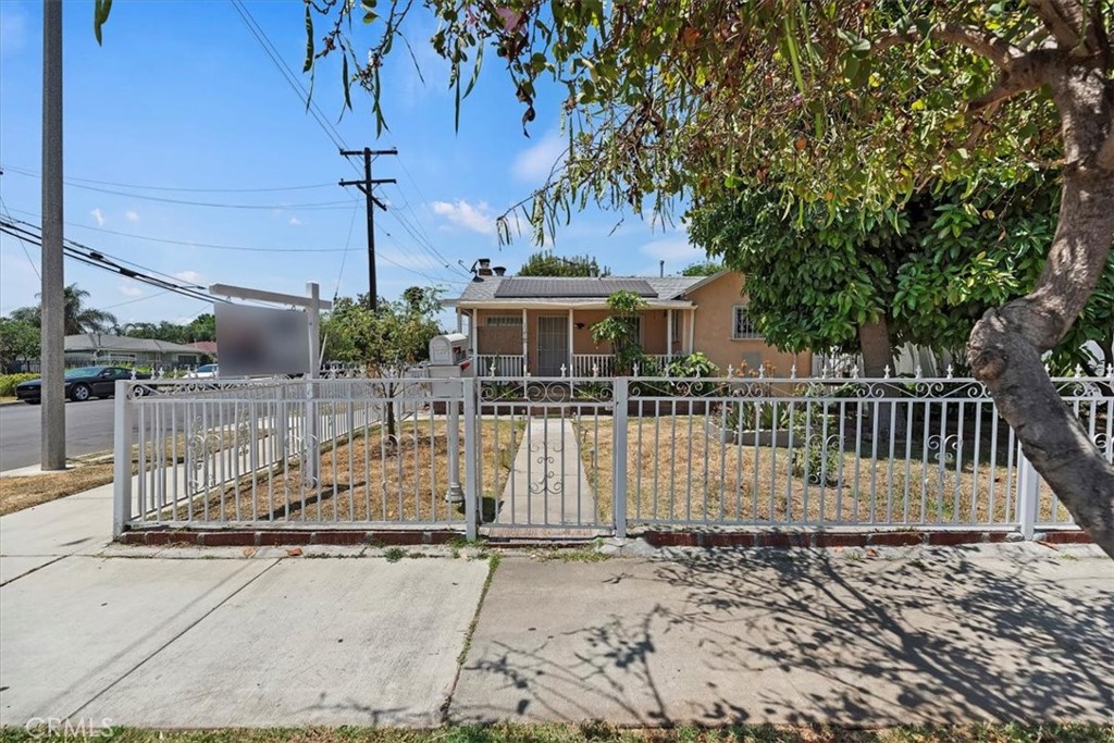 1218 S Sultana Avenue A