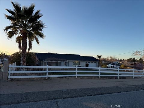 Photo of 9508 Buckthorn Ave, Hesperia, CA 92345 (MLS # HD26051956)