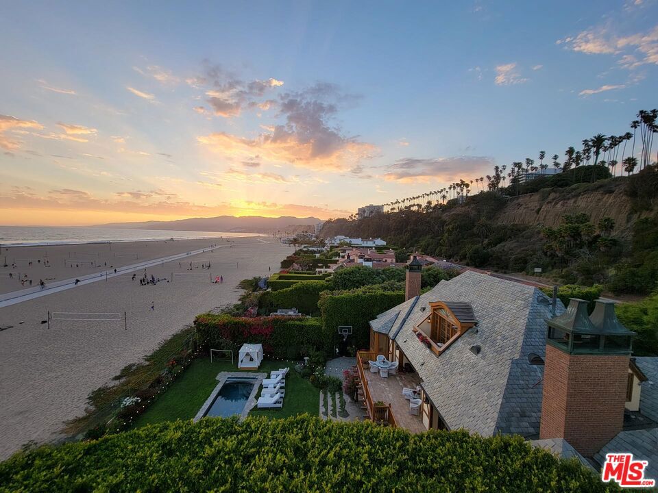 Properties 1 707 PALISADES BEACH Road