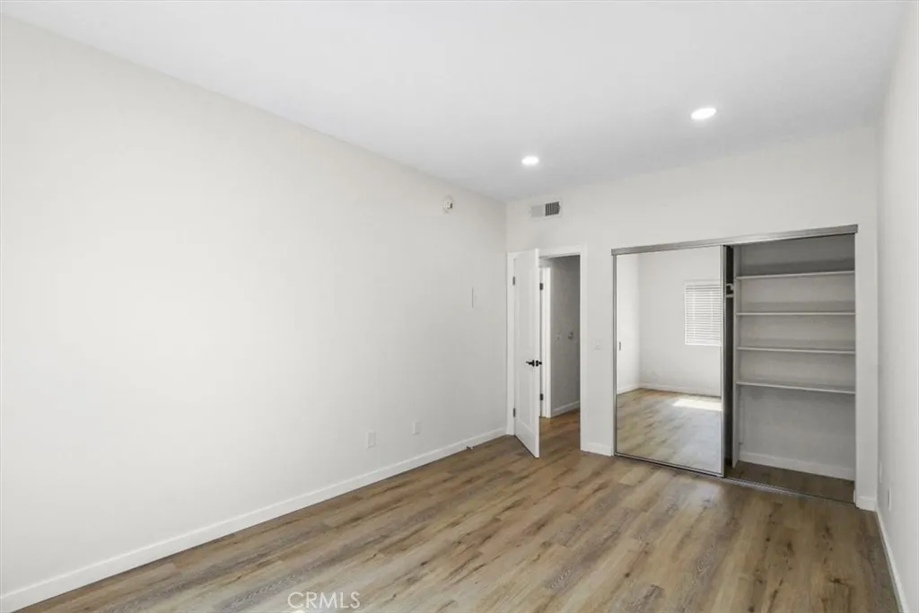 Lake Balboa, California 91406, United States, 2 Bedrooms Bedrooms, ,2 BathroomsBathrooms,Residential,Active,162520