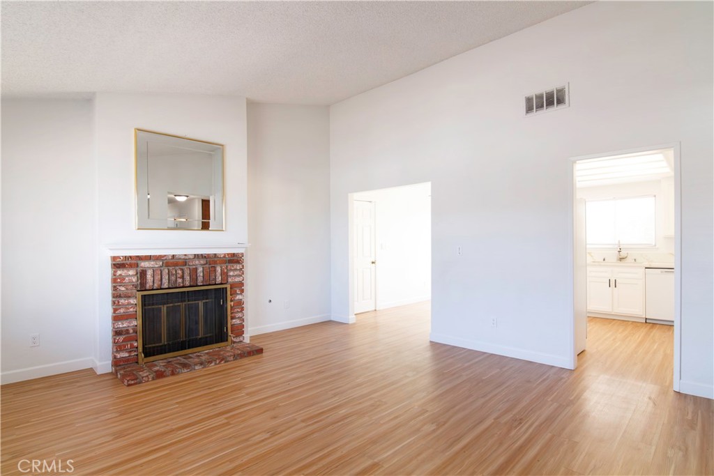 1714 Evelyn Place