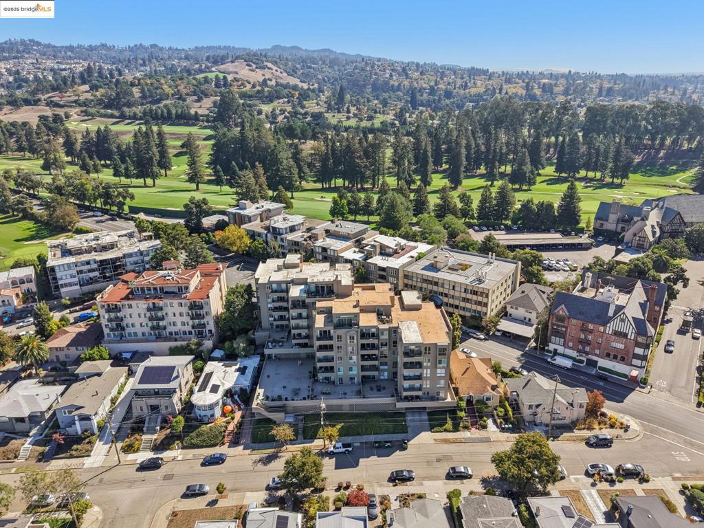 ROCKRIDGE - Residential