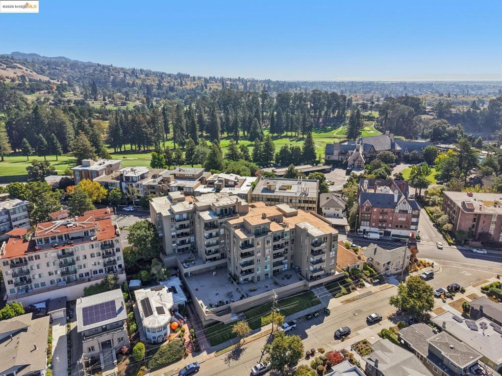 ROCKRIDGE - Residential