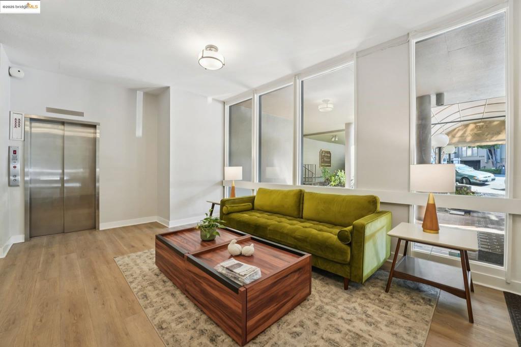 ROCKRIDGE - Residential
