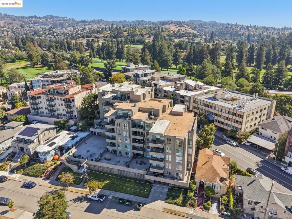 ROCKRIDGE - Residential