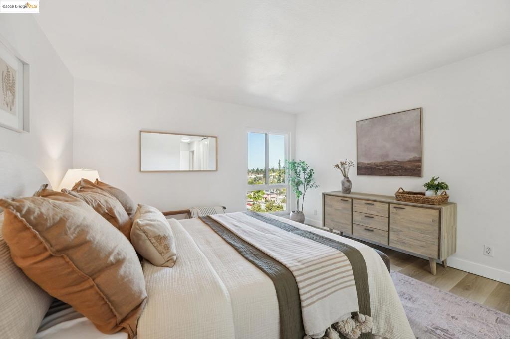 ROCKRIDGE - Residential